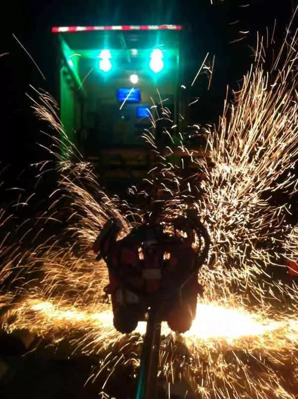 今日头条、北京日报：13号线清河站拨线工程倒计时，京城地铁首  次铺上树脂轨枕